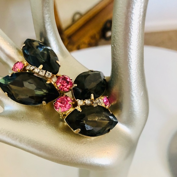 Rare Vintage Demi Parure Rhinestone Brooch Set - Picture 4 of 17